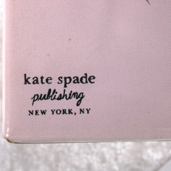 👜 Kate Spade Emma Jane Austen Book of the Month Clutch – Vol 4 – BNWT - Picture 10 of 13